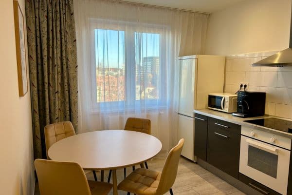 Pronájem bytu 2+1 66 m², Žinkovská, Praha Pronájem bytu 2+1 66 m², Žinkovská, Praha