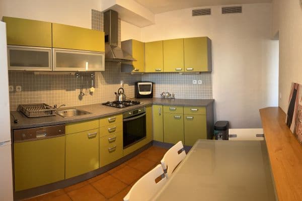 Pronájem bytu 3+1 69 m², Hálova, Bratislava Pronájem bytu 3+1 69 m², Hálova, Bratislava