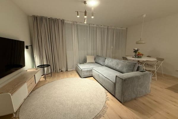 Prodej bytu 3+kk 72 m², Hlivická, Praha Prodej bytu 3+kk 72 m², Hlivická, Praha