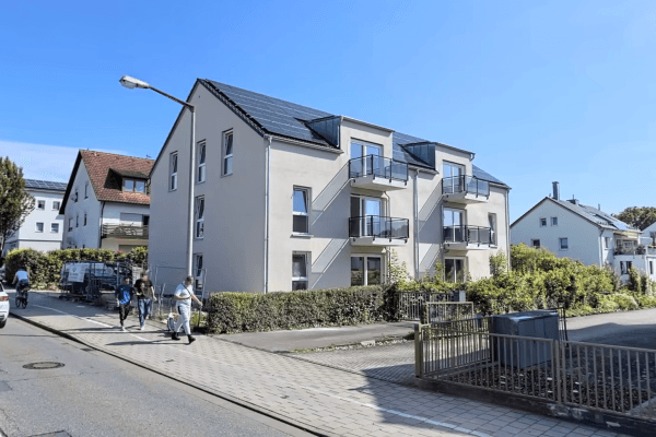 Pronájem bytu 4+1 82 m², Hermann-Geib-Straße 71, Regensburg, Bavorsko Pronájem bytu 4+1 82 m², Hermann-Geib-Straße 71, Regensburg, Bavorsko