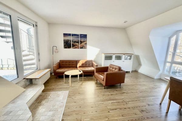 Pronájem bytu 3+1 86 m², Berlin, Berlín Pronájem bytu 3+1 86 m², Berlin, Berlín