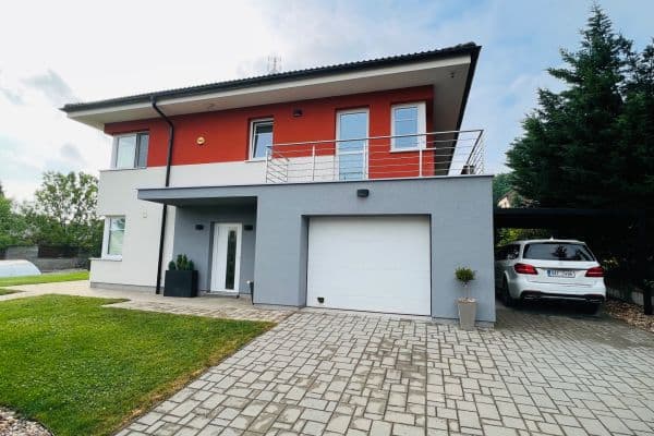 Prodej domu 220 m², pozemek 1.000 m², Vavřinecká, Kolín Prodej domu 220 m², pozemek 1.000 m², Vavřinecká, Kolín