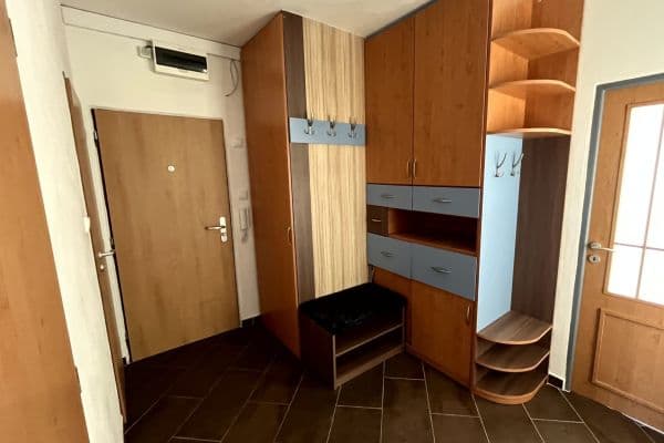 Prodej bytu 3+1 82 m², Pražská tř., České Budějovice Prodej bytu 3+1 82 m², Pražská tř., České Budějovice