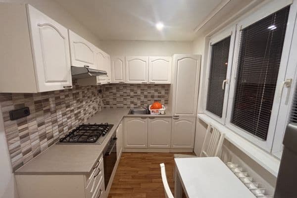 Pronájem bytu 2+1 55 m², Alžírská, Praha Pronájem bytu 2+1 55 m², Alžírská, Praha