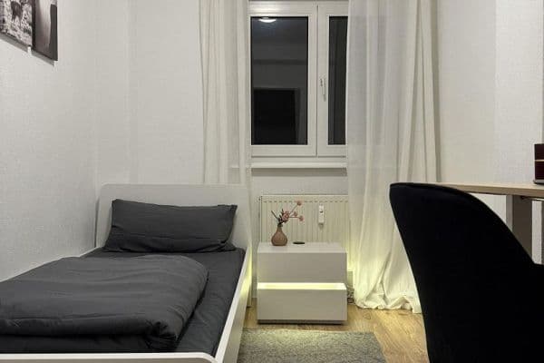 Pronájem bytu 9 m², Frankfurt Pronájem bytu 9 m², Frankfurt