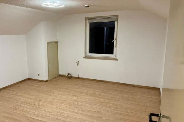 Pronájem bytu 1+1 27 m², Kelheim Pronájem bytu 1+1 27 m², Kelheim