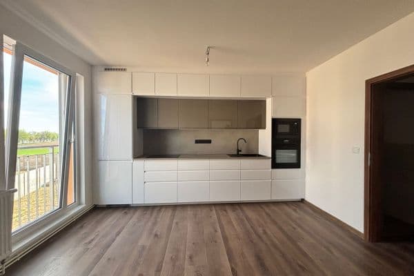 Pronájem bytu 2+kk 40 m², Vestecká, Nehvizdy Pronájem bytu 2+kk 40 m², Vestecká, Nehvizdy