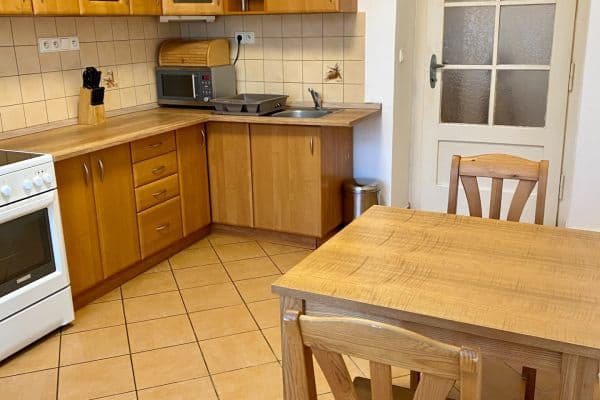 Pronájem bytu 1+1 40 m², Zelená, Praha Pronájem bytu 1+1 40 m², Zelená, Praha