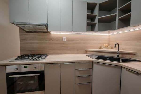 Pronájem bytu 1+1 34 m², Rezedová, Bratislava Pronájem bytu 1+1 34 m², Rezedová, Bratislava