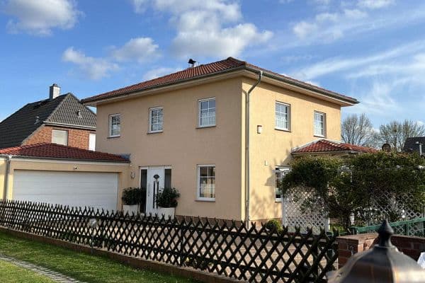 Prodej domu 140 m², pozemek 433 m², Hohen Neuendorf / bei Berlin Prodej domu 140 m², pozemek 433 m², Hohen Neuendorf / bei Berlin