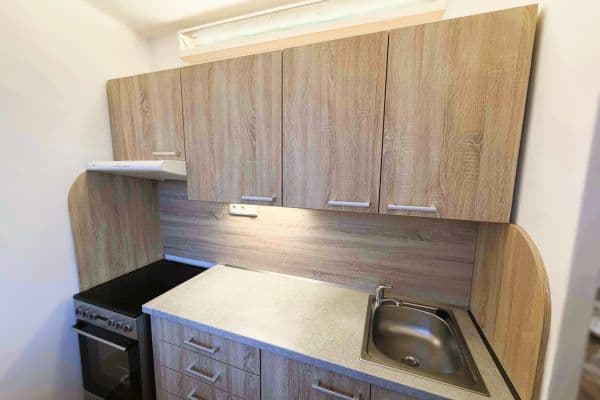 Pronájem bytu 1+kk 32 m², Lidická, Pardubice, Pardubický kraj Pronájem bytu 1+kk 32 m², Lidická, Pardubice, Pardubický kraj