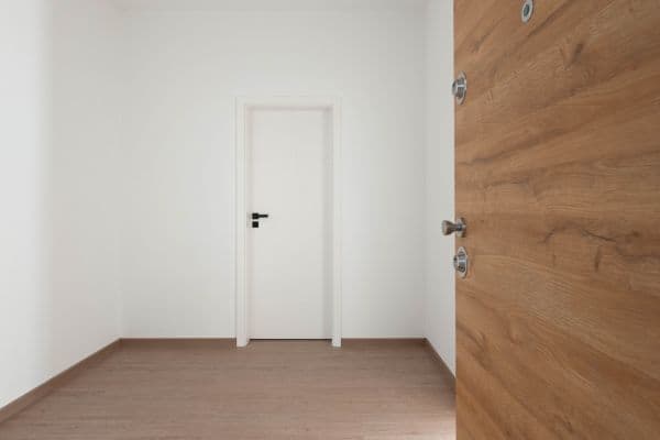 Prodej bytu 1+kk 33 m², Faměrovo náměstí, Brno Prodej bytu 1+kk 33 m², Faměrovo náměstí, Brno