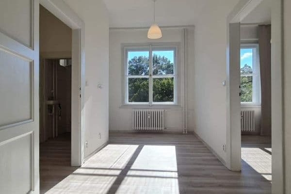 Pronájem bytu 2+1 49 m², Na Louži, Praha Pronájem bytu 2+1 49 m², Na Louži, Praha