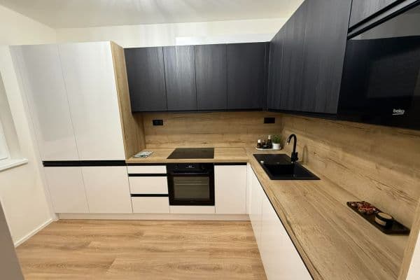 Pronájem bytu 2+1 45 m², Francouzská, Kopřivnice Pronájem bytu 2+1 45 m², Francouzská, Kopřivnice