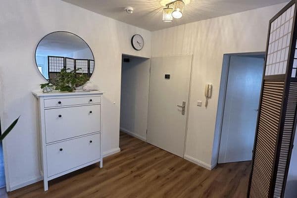 Prodej bytu 2+1 68 m², Sommerstraße 37, Berlin, Berlín Prodej bytu 2+1 68 m², Sommerstraße 37, Berlin, Berlín