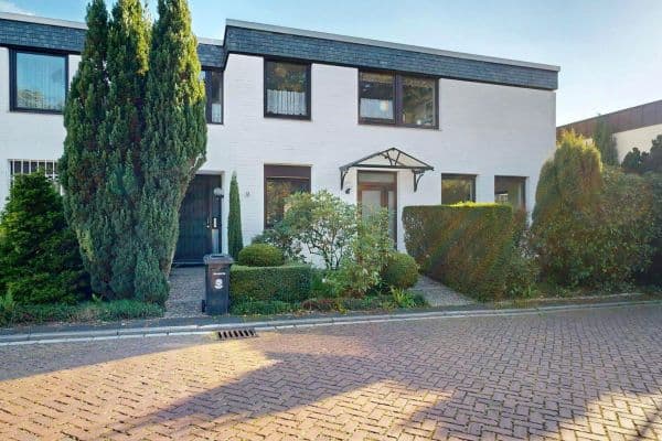 Prodej domu 232 m², pozemek 600 m², Erkrath-Hochdahl Prodej domu 232 m², pozemek 600 m², Erkrath-Hochdahl