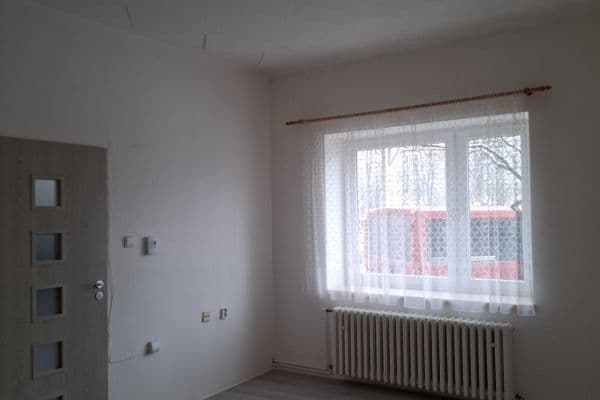 Pronájem bytu 1+1 39 m², Zborovské náměstí, Pardubice Pronájem bytu 1+1 39 m², Zborovské náměstí, Pardubice