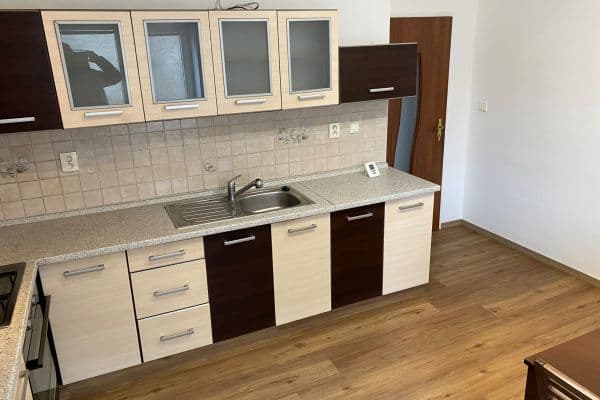 Prodej bytu 2+1 49 m², Klášterní, Plzeň, Plzeňský kraj Prodej bytu 2+1 49 m², Klášterní, Plzeň, Plzeňský kraj