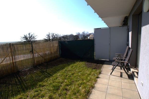 Pronájem bytu 1+kk 33 m², Emy Destinové, Jinočany Pronájem bytu 1+kk 33 m², Emy Destinové, Jinočany