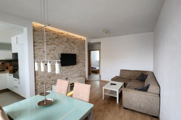 Pronájem bytu 3+kk 66 m², Banšelova, Bratislava Pronájem bytu 3+kk 66 m², Banšelova, Bratislava