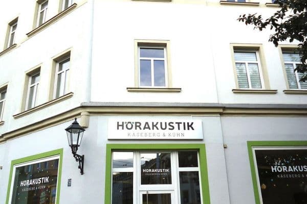 Pronájem bytu 3+1 98 m², Bahnhofstr.2, Zwickau Pronájem bytu 3+1 98 m², Bahnhofstr.2, Zwickau