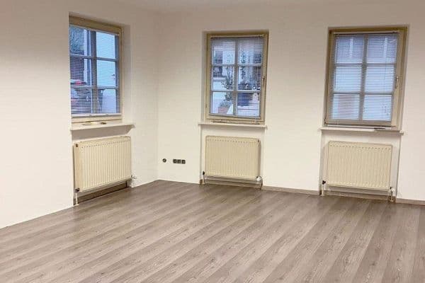 Pronájem bytu 1+1 38 m², Bad Wimpfen Pronájem bytu 1+1 38 m², Bad Wimpfen