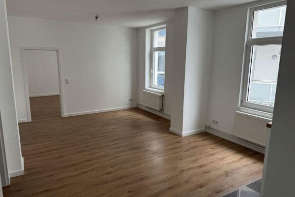Pronájem bytu 2+1 65 m², Wendenstr. 26, Braunschweig, Dolní Sasko Pronájem bytu 2+1 65 m², Wendenstr. 26, Braunschweig, Dolní Sasko