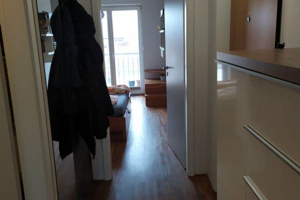 Pronájem bytu 2+kk 58 m², Přístavní, Praha Pronájem bytu 2+kk 58 m², Přístavní, Praha