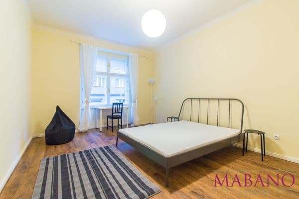 Pronájem bytu 3+1 17 m², Sudoměřská, Praha Pronájem bytu 3+1 17 m², Sudoměřská, Praha