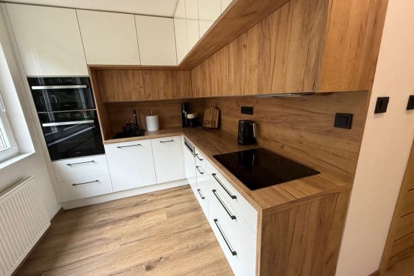 Prodej bytu 3+1 81 m², Saská, Děčín Prodej bytu 3+1 81 m², Saská, Děčín