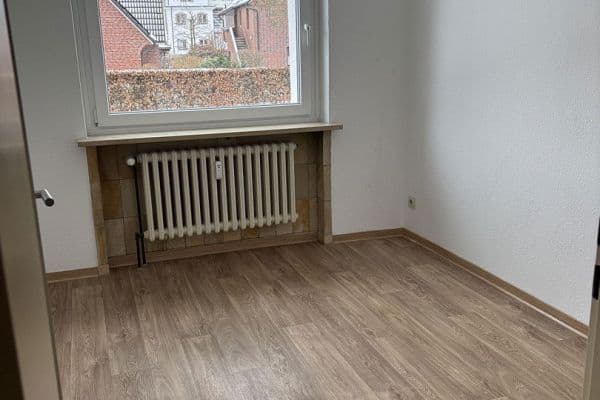 Pronájem bytu 4+1 87 m², Pinneberger Straße 55, Wedel Pronájem bytu 4+1 87 m², Pinneberger Straße 55, Wedel