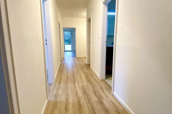 Prodej bytu 4+1 92 m², Brahmsstr.12, Germering, Bavorsko Prodej bytu 4+1 92 m², Brahmsstr.12, Germering, Bavorsko