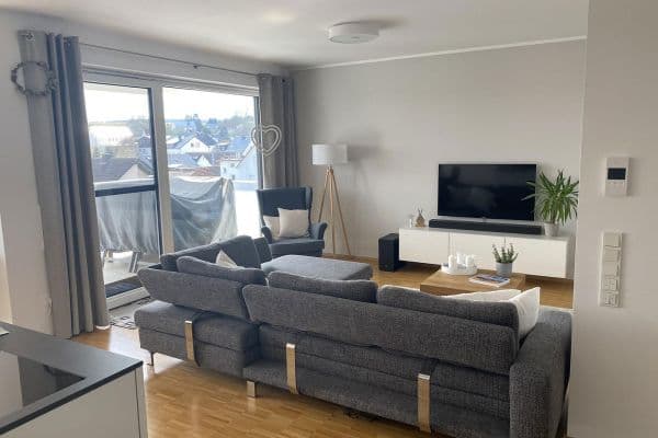 Pronájem bytu 3+1 92 m², Elz Pronájem bytu 3+1 92 m², Elz