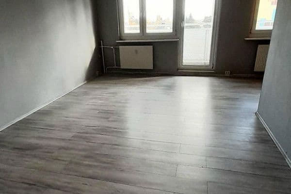 Prodej bytu 4+1 84 m², Berlin-Marzahn, Berlín Prodej bytu 4+1 84 m², Berlin-Marzahn, Berlín