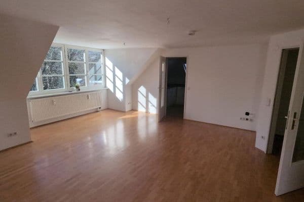 Pronájem bytu 3+1 97 m², Bad Reichenhall Pronájem bytu 3+1 97 m², Bad Reichenhall