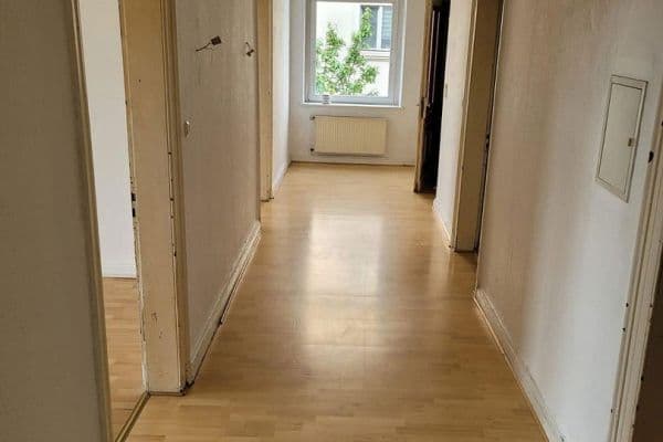 Pronájem bytu 4+1 120 m², Herbederstraße 33, Witten Pronájem bytu 4+1 120 m², Herbederstraße 33, Witten