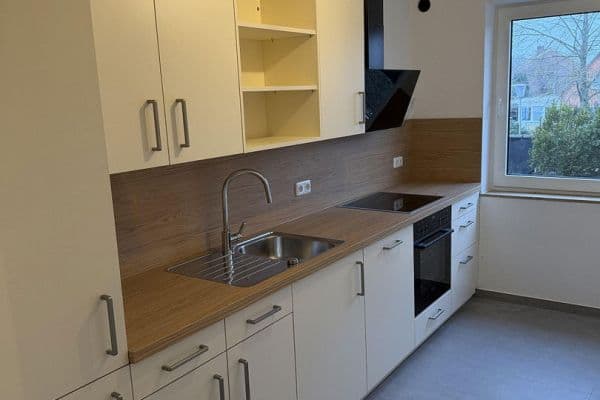 Pronájem bytu 2+1 68 m², Kirchweg 68, Adendorf Pronájem bytu 2+1 68 m², Kirchweg 68, Adendorf