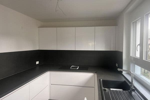 Pronájem bytu 4+1 101 m², Rieslingstraße 10, Abstatt Pronájem bytu 4+1 101 m², Rieslingstraße 10, Abstatt