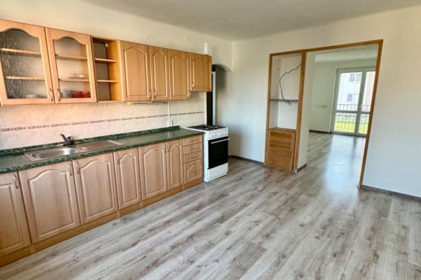 Prodej bytu 2+1 50 m², Zahradní, Horní Slavkov Prodej bytu 2+1 50 m², Zahradní, Horní Slavkov