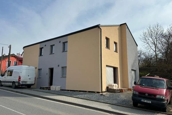 Prodej bytu 3+kk 60 m², Šternberská, Divišov Prodej bytu 3+kk 60 m², Šternberská, Divišov