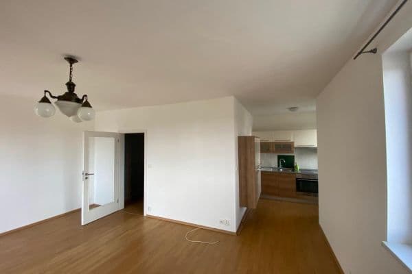 Pronájem bytu 1+kk 40 m², Vilová, Nové Jirny Pronájem bytu 1+kk 40 m², Vilová, Nové Jirny