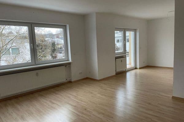 Pronájem bytu 3+1 85 m², Usingen Pronájem bytu 3+1 85 m², Usingen