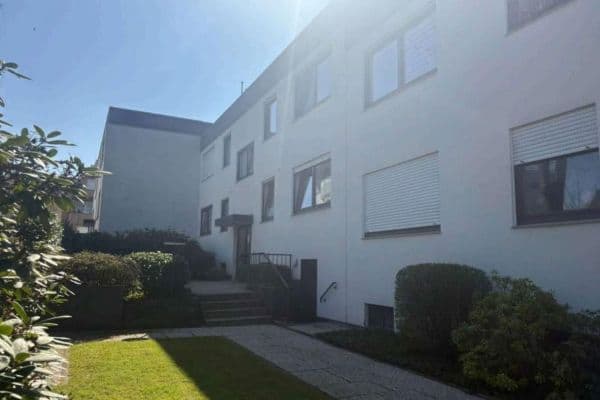Pronájem bytu 3+1 84 m², Am Steinbrink 27, Bad Salzuflen Pronájem bytu 3+1 84 m², Am Steinbrink 27, Bad Salzuflen