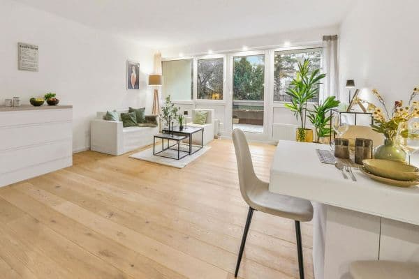 Prodej bytu 3+1 83 m², Leonberg Prodej bytu 3+1 83 m², Leonberg
