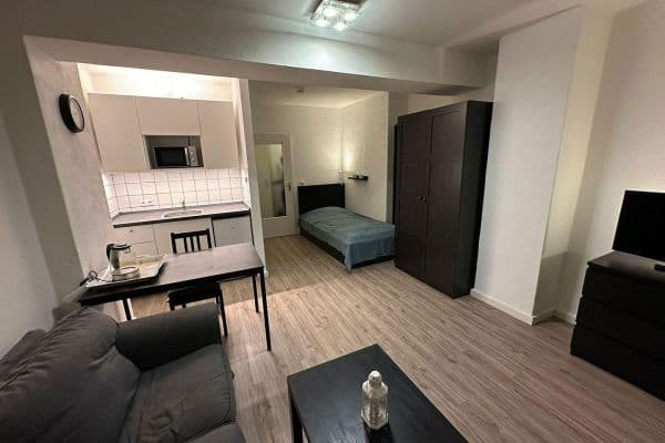 Pronájem bytu 1+1 27 m², Hamburg, Hamburg Pronájem bytu 1+1 27 m², Hamburg, Hamburg