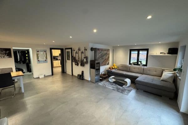 Prodej bytu 4+1 145 m², Aiblingerstraße 6, Bruckmühl, Bavorsko Prodej bytu 4+1 145 m², Aiblingerstraße 6, Bruckmühl, Bavorsko