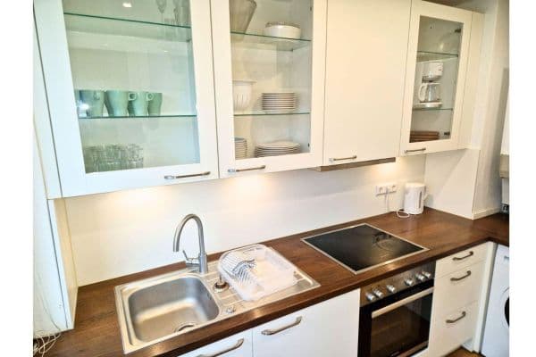 Prodej bytu 3+1 62 m², Kriegsstr. 296, Karlsruhe Prodej bytu 3+1 62 m², Kriegsstr. 296, Karlsruhe