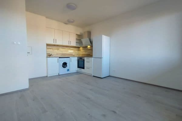 Pronájem bytu 2+kk 36 m², Karla Čapka, Unhošť Pronájem bytu 2+kk 36 m², Karla Čapka, Unhošť