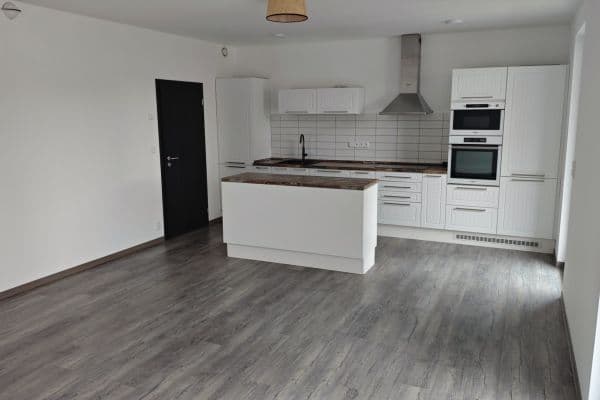 Pronájem bytu 3+kk 86 m², Jezdecká, Dobřany Pronájem bytu 3+kk 86 m², Jezdecká, Dobřany