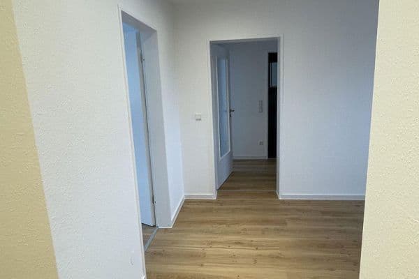 Pronájem bytu 3+1 75 m², Ortelsburger Weg, Sarstedt Pronájem bytu 3+1 75 m², Ortelsburger Weg, Sarstedt
